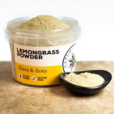 Lemongrass powder in a pot